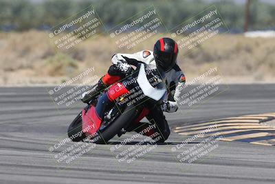 media/Oct-13-2025-Moto Forza (Mon) [[a66d839500]]/3-B Group/Session 3 (Turn 16)/